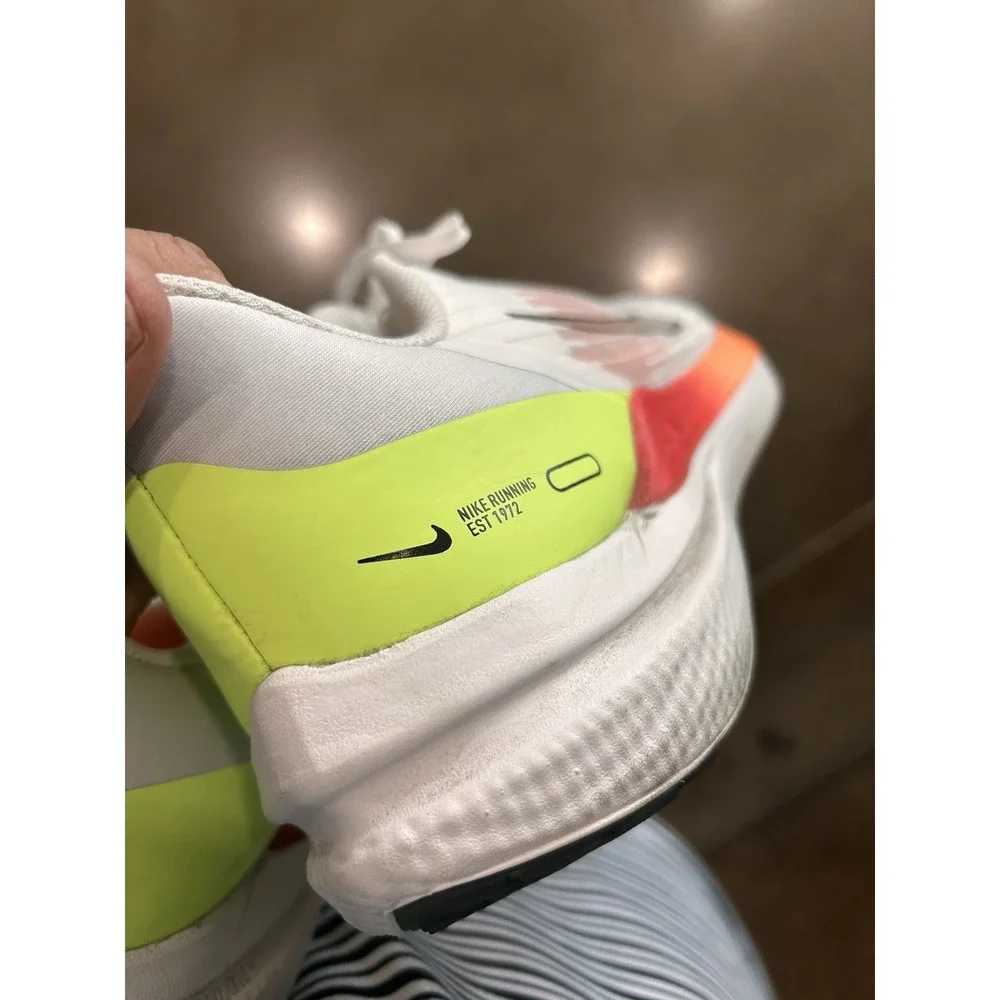 Size 13 - Nike Air Winflo 9 White Bright Orange‎ Yellow Clean